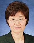 대학교수인 윤정한의 대표 이미지