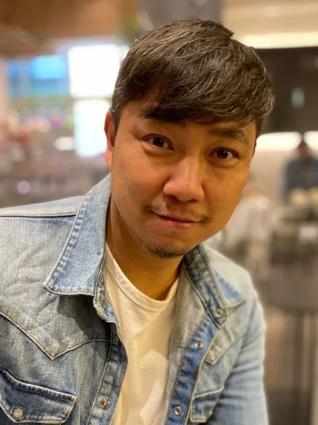 서양화가인 윤기원의 대표 이미지