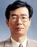 대학교수인 총성의의 대표 이미지
