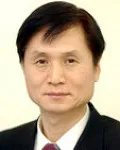 신문기자, 가수인 왕성상의 대표 이미지