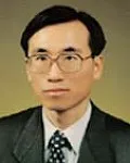 변호사, (전직)판사, (전직)행정공무원인 김백영의 대표 이미지