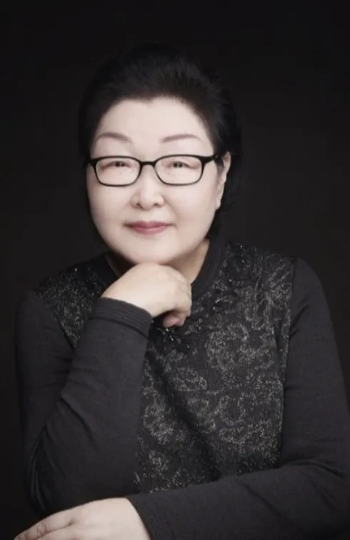 대학교수인 민경희의 대표 이미지
