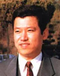 대학교수인 윤영진의 대표 이미지