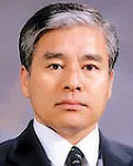 대학교수인 정상옥의 대표 이미지