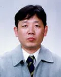 대학교수인 정희택의 대표 이미지