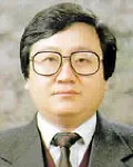 대학교수인 윤일희의 대표 이미지