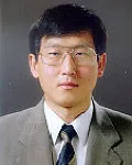 대학교수인 윤성호의 대표 이미지