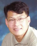 시인인 이훈강의 대표 이미지