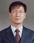 대학교수인 최홍규의 대표 이미지