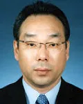 기업인, (전직)신문기자인 이용택의 대표 이미지