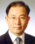대학교수, (전직)변호사, (전직)검사인 한석훈의 대표 이미지