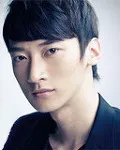 가수인 현성의 대표 이미지