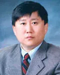 대학교수인 이강춘의 대표 이미지