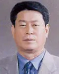 (전직)대학교수인 김영동의 대표 이미지