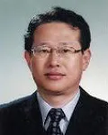 대학교수인 서완석의 대표 이미지