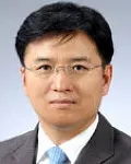 내과의사, 대학교수인 윤호주의 대표 이미지