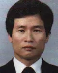 벤처기업인인 윤홍중의 대표 이미지