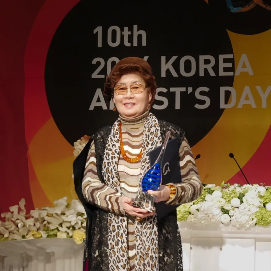 한국화가인 최석영의 대표 이미지