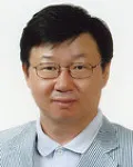 대학교수인 서정연의 대표 이미지