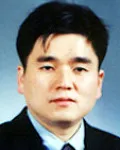 대학교수인 정동섭의 대표 이미지
