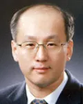 내과의사, (전직)대학교수인 오수혁의 대표 이미지