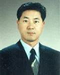 대학교수인 유영준의 대표 이미지