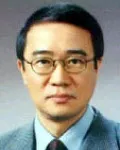 내과의사, 대학교수인 노형근의 대표 이미지