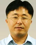 대학교수인 김강주의 대표 이미지