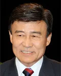 정당인, (전직)국회의원인 김원웅의 대표 이미지