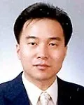 안과의사, (전직)대학교수인 이담호의 대표 이미지