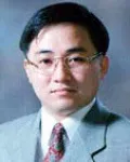 의사, 대학교수인 이윤송의 대표 이미지