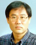 의사, 대학교수인 공윤의 대표 이미지