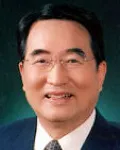 (전직)경제기관단체인, (전직)국영기업인, (전직)행정공무원인 김주섭의 대표 이미지