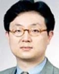 내과의사, (전직)대학교수인 안신기의 대표 이미지