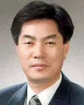 (전직)국회의원, (전직)신문인, (전직)관리공단인인 황창주의 대표 이미지