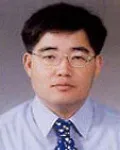 정신과의사, 대학교수인 이광헌의 대표 이미지