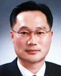 (전직)정당인인 김진섭의 대표 이미지