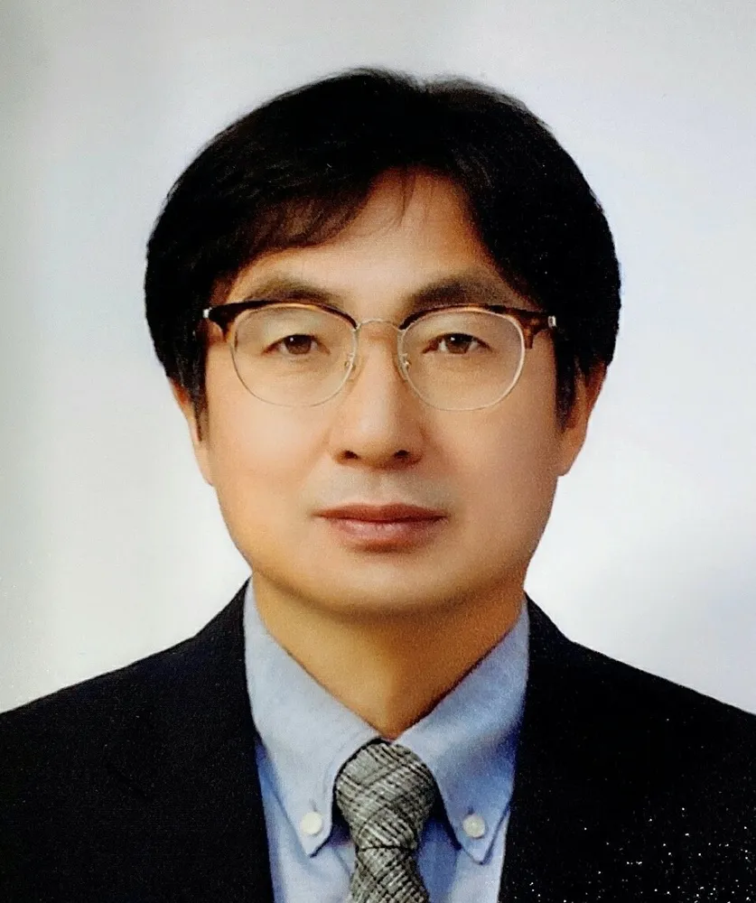 대학교수인 강용기의 대표 이미지