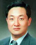 대학교수인 이홍철의 대표 이미지