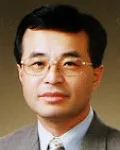 대학교수인 오만록의 대표 이미지