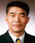 대학교수, (전직)연구인인 이명천의 대표 이미지