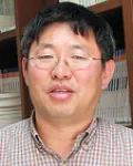 (전직)대학교수, (전직)연구인인 이명헌의 대표 이미지