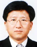 대학교수인 유권종의 대표 이미지