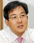 대학교수인 예홍진의 대표 이미지