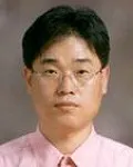 대학교수인 백윤흥의 대표 이미지