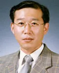 대학교수인 고창운의 대표 이미지
