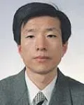 대학교수, (전직)변호사, (전직)검사인 박동률의 대표 이미지