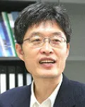 대학교수인 서한손의 대표 이미지