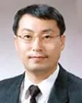 전문경영인인 홍봉기의 대표 이미지