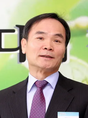 언론인인 지용익의 대표 이미지